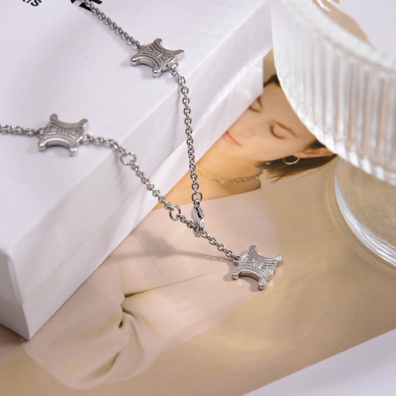 Ce**e necklaces
